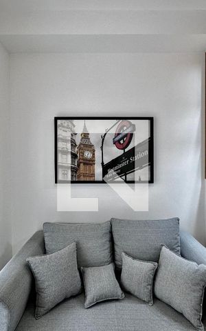 Apartamento à venda com 28m², 1 quarto e sem vaga Apartamento à venda com 28m², 1 quarto e sem vagaSala