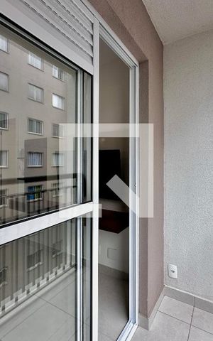 Apartamento à venda com 28m², 1 quarto e sem vaga Apartamento à venda com 28m², 1 quarto e sem vagaSacada Sala