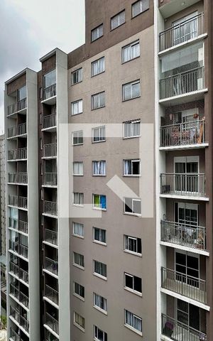 Apartamento à venda com 28m², 1 quarto e sem vaga Apartamento à venda com 28m², 1 quarto e sem vagaVista Sacada Sala