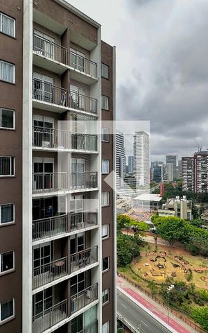 Apartamento à venda com 28m², 1 quarto e sem vaga Apartamento à venda com 28m², 1 quarto e sem vagaVista Sacada Sala
