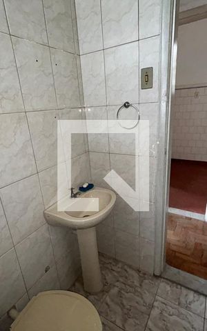 Casa para alugar com 40m², 2 quartos e sem vagaBanheiro