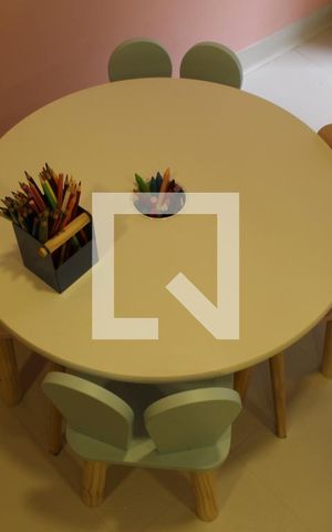 Apartamento para alugar com 44m², 2 quartos e sem vagaÁrea comum