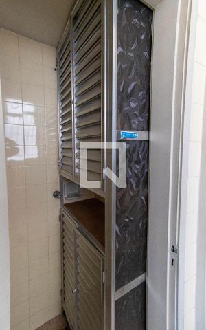 Apartamento à venda com 58m², 2 quartos e 1 vaga Apartamento à venda com 58m², 2 quartos e 1 vagaQuarto de Serviço
