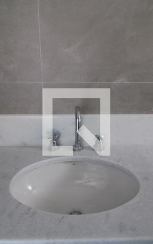 Apartamento à venda com 155m², 3 quartos e 3 vagasPia banheiro da suíte 1