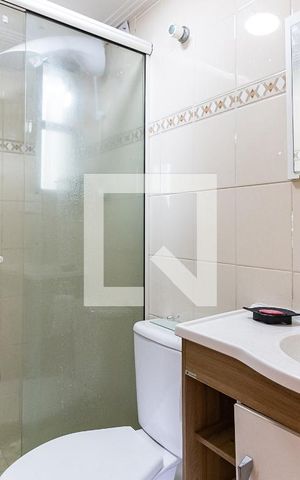 Apartamento à venda com 55m², 2 quartos e 1 vaga Apartamento à venda com 55m², 2 quartos e 1 vagaBanheiro