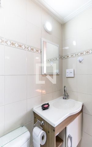 Apartamento à venda com 55m², 2 quartos e 1 vaga Apartamento à venda com 55m², 2 quartos e 1 vagaBanheiro