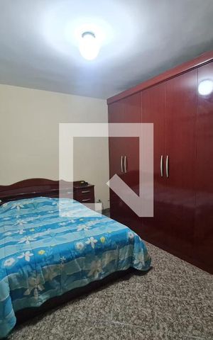 Casa à venda com 150m², 4 quartos e 1 vaga Casa à venda com 150m², 4 quartos e 1 vagaQuarto1
