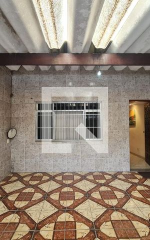Casa à venda com 150m², 4 quartos e 1 vaga Casa à venda com 150m², 4 quartos e 1 vagaGaragem