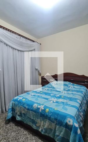 Casa à venda com 150m², 4 quartos e 1 vaga Casa à venda com 150m², 4 quartos e 1 vagaQuarto1