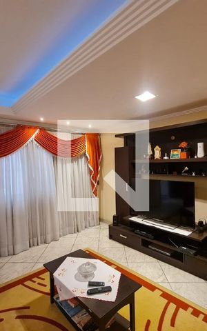 Casa à venda com 150m², 4 quartos e 1 vaga Casa à venda com 150m², 4 quartos e 1 vagaSala