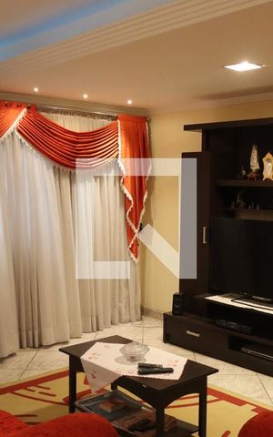Casa à venda com 150m², 4 quartos e 1 vagaSala