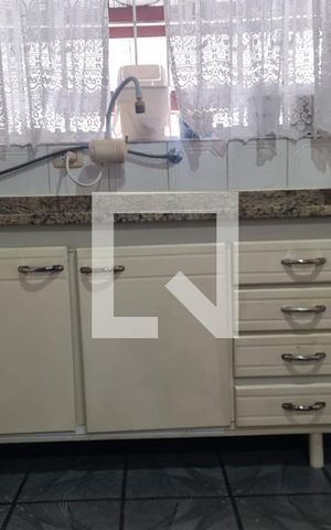 Casa à venda com 150m², 4 quartos e 1 vaga Casa à venda com 150m², 4 quartos e 1 vagaCozinha
