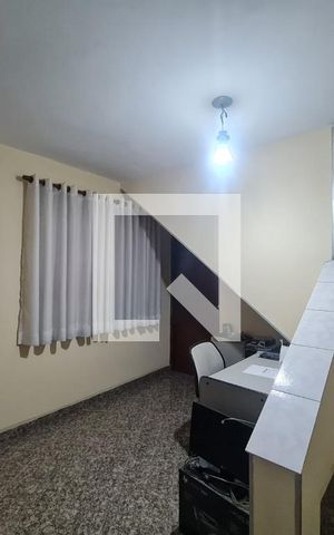Casa à venda com 150m², 4 quartos e 1 vaga Casa à venda com 150m², 4 quartos e 1 vagaEscritório