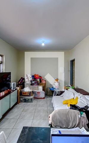 Casa à venda com 231m², 4 quartos e sem vagaSala