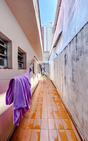 Casa à venda com 231m², 4 quartos e sem vagaÁrea externa
