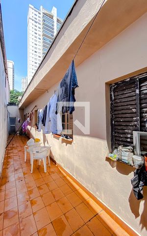 Casa à venda com 231m², 4 quartos e sem vagaÁrea externa