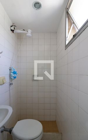 Apartamento para alugar com 95m², 3 quartos e 1 vaga Apartamento para alugar com 95m², 3 quartos e 1 vagaBanheiro de serviço