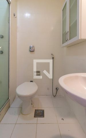 Apartamento para alugar com 95m², 3 quartos e 1 vaga Apartamento para alugar com 95m², 3 quartos e 1 vagaBanheiro social