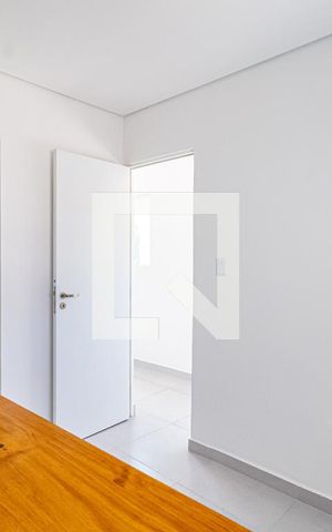 Casa para alugar com 25m², 1 quarto e sem vaga Casa para alugar com 25m², 1 quarto e sem vagaSala