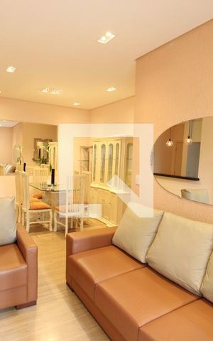 Apartamento à venda com 76m², 3 quartos e 1 vagaSala