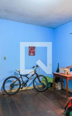 Casa à venda com 200m², 3 quartos e 2 vagas Casa à venda com 200m², 3 quartos e 2 vagasQuarto 1