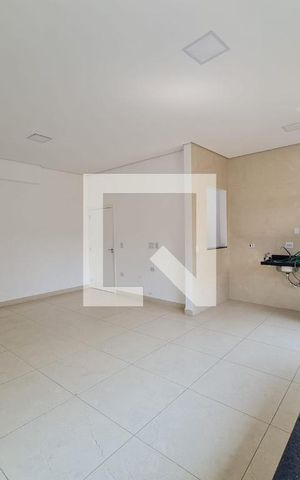 Casa para alugar com 70m², 2 quartos e sem vaga Casa para alugar com 70m², 2 quartos e sem vagaSala e cozinha integrada