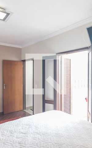 Casa à venda com 160m², 3 quartos e 4 vagasQuarto 3 Suite