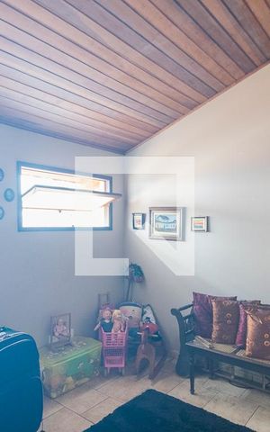 Casa à venda com 160m², 3 quartos e 4 vagasSótão