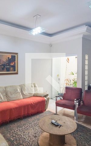 Casa à venda com 160m², 3 quartos e 4 vagasSala