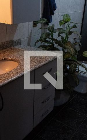 Casa à venda com 190m², 2 quartos e 2 vagas Casa à venda com 190m², 2 quartos e 2 vagasBANHEIRO SOCIAL