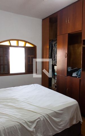 Casa à venda com 190m², 2 quartos e 2 vagas Casa à venda com 190m², 2 quartos e 2 vagasSUÍTE
