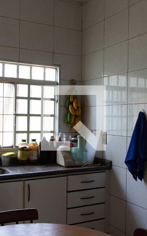 Casa à venda com 190m², 2 quartos e 2 vagas Casa à venda com 190m², 2 quartos e 2 vagasCOZINHA