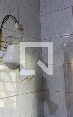 Casa à venda com 190m², 2 quartos e 2 vagas Casa à venda com 190m², 2 quartos e 2 vagasBANHEIRO SOCIAL