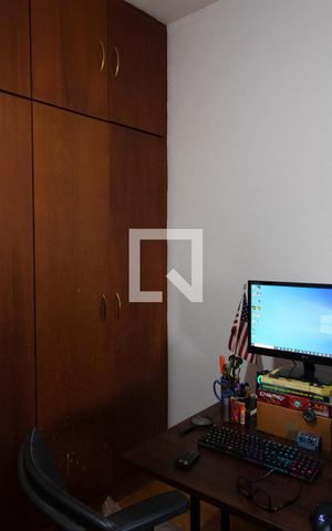 Casa à venda com 190m², 2 quartos e 2 vagas Casa à venda com 190m², 2 quartos e 2 vagasQUARTO