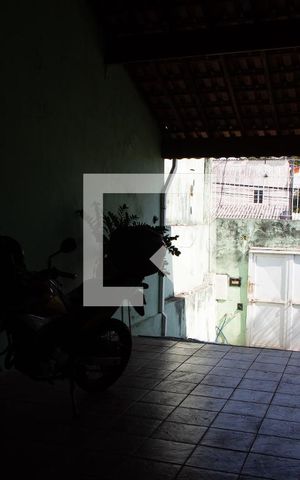 Casa à venda com 190m², 2 quartos e 2 vagas Casa à venda com 190m², 2 quartos e 2 vagasÁREA EXTERNA FRENTE