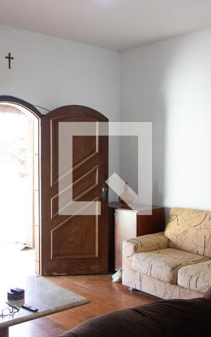 Casa à venda com 190m², 2 quartos e 2 vagas Casa à venda com 190m², 2 quartos e 2 vagasSALA