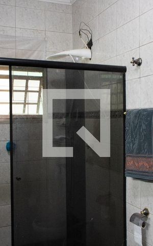 Casa à venda com 190m², 2 quartos e 2 vagas Casa à venda com 190m², 2 quartos e 2 vagasSUÍTE