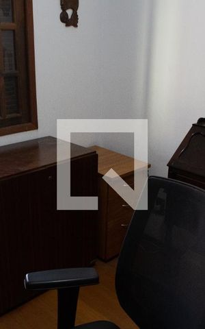 Casa à venda com 190m², 2 quartos e 2 vagas Casa à venda com 190m², 2 quartos e 2 vagasQUARTO