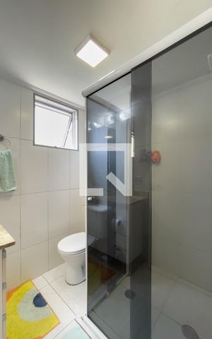 Apartamento à venda com 45m², 2 quartos e sem vaga Apartamento à venda com 45m², 2 quartos e sem vagaBanheiro