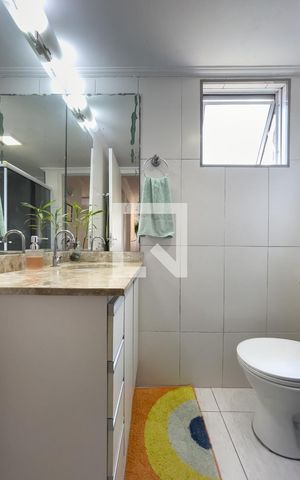 Apartamento à venda com 45m², 2 quartos e sem vaga Apartamento à venda com 45m², 2 quartos e sem vagaBanheiro