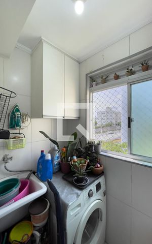 Apartamento à venda com 45m², 2 quartos e sem vaga Apartamento à venda com 45m², 2 quartos e sem vagaCozinha e Área de Serviço