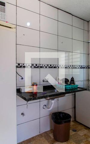 Apartamento à venda com 45m², 2 quartos e sem vaga Apartamento à venda com 45m², 2 quartos e sem vagaÁrea Comum - Salão de Festas Cozinha