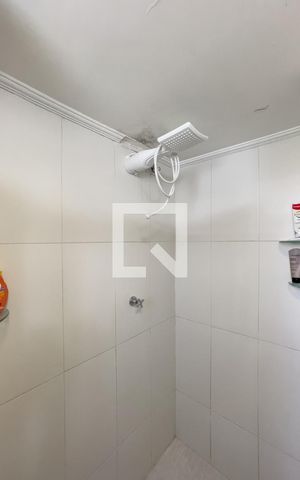 Apartamento à venda com 45m², 2 quartos e sem vaga Apartamento à venda com 45m², 2 quartos e sem vagaBanheiro