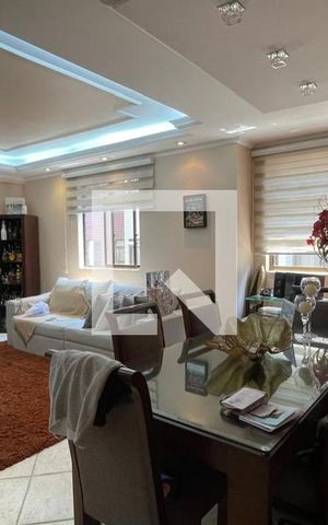 Apartamento à venda com 129m², 5 quartos e 2 vagasSala