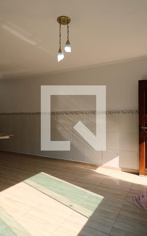 Casa à venda com 94m², 2 quartos e 1 vagaSala