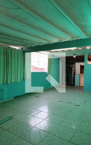 Casa à venda com 94m², 2 quartos e 1 vagaÁrea de Serviço