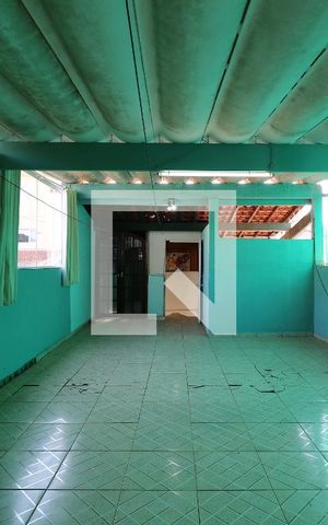 Casa à venda com 94m², 2 quartos e 1 vagaÁrea de Serviço