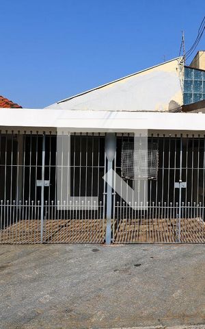 Casa à venda com 94m², 2 quartos e 1 vagaFachada