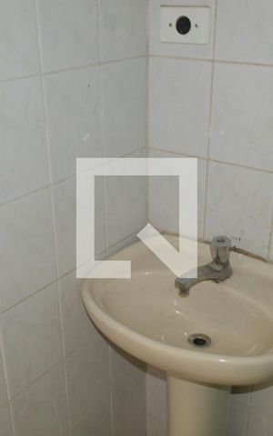 Casa para alugar com 40m², 2 quartos e sem vagaBanheiro