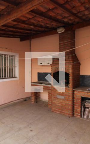 Casa à venda com 240m², 4 quartos e 4 vagasÁrea Comum